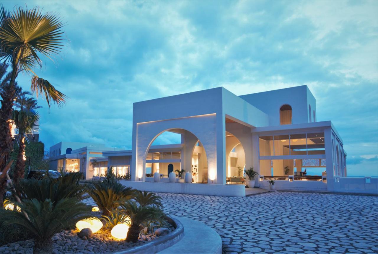 Royal Avila Boutique Resort スンギギ エクステリア 写真